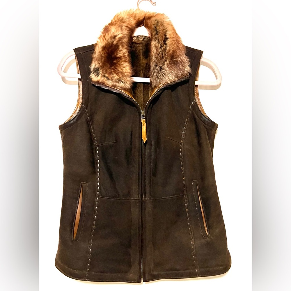 LONE PINE Women's Genuine
Suede & Leather Vest